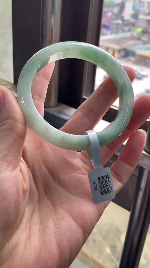 未镶嵌手镯翡翠//20254675   60正圈