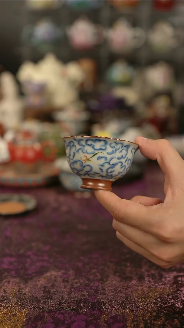摩吉陶陶闪拍链接 祥云手绘杯