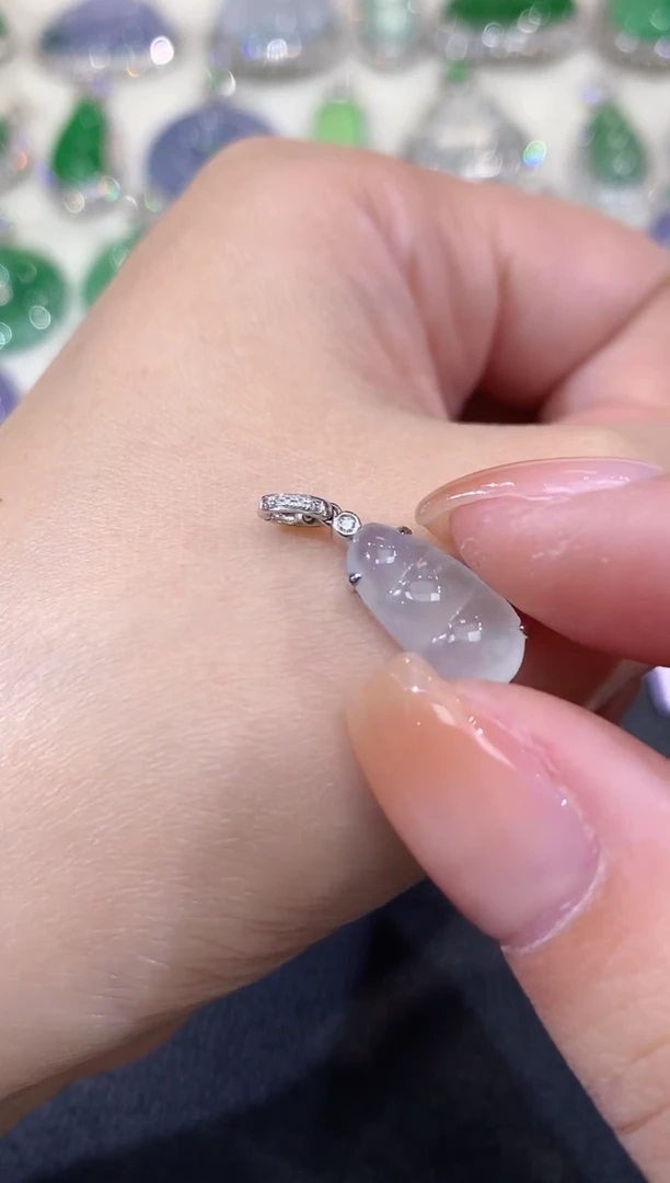 吊坠(不含链)18K金镶嵌翡翠A9