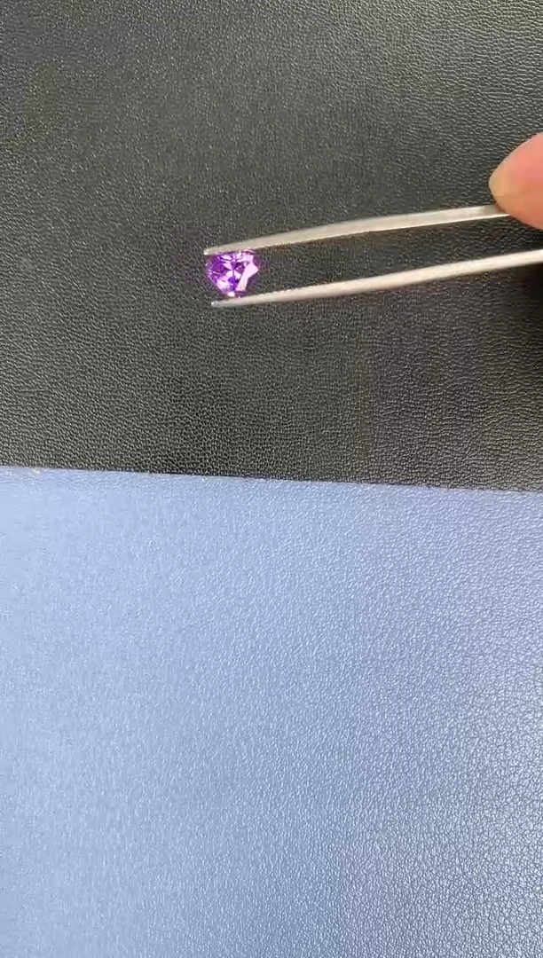【闪购商品】彩色蓝宝石裸石未镶嵌一粒1.06卡斯里兰卡无烧