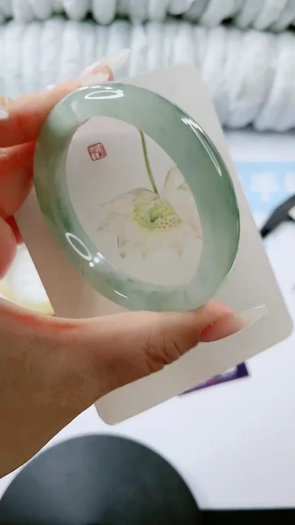【闪购商品】石英质玉手镯未镶嵌多样性发货L409