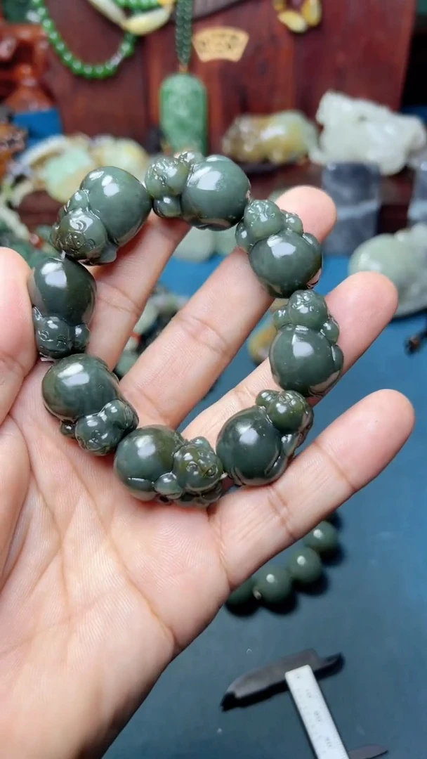 未镶嵌和田玉把件-=