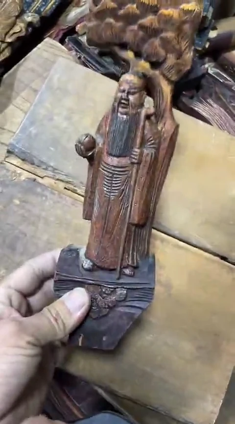 【闪购商品】香榧木一个孤品木雕