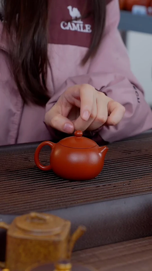 【闪购商品】紫砂茶壶朱泥光素小西施