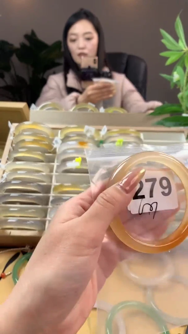 【闪购商品】玛瑙/玉髓手镯未镶嵌279