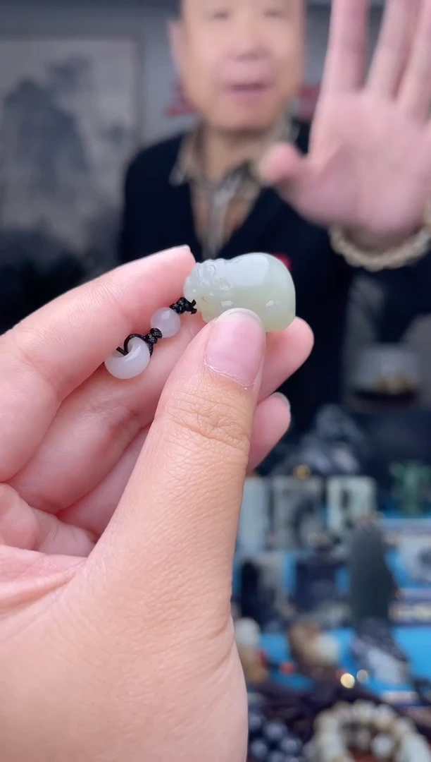 未镶嵌和田玉挂件1