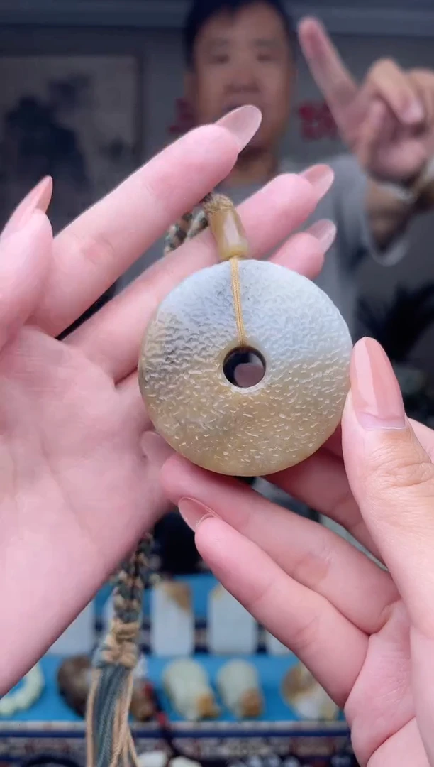 未镶嵌和田玉挂件1