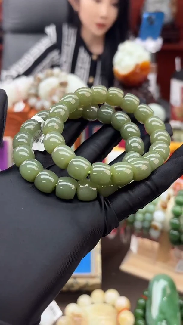 未镶嵌手串和田玉董小姐推荐 多样性发货 拍一发一xjcq12