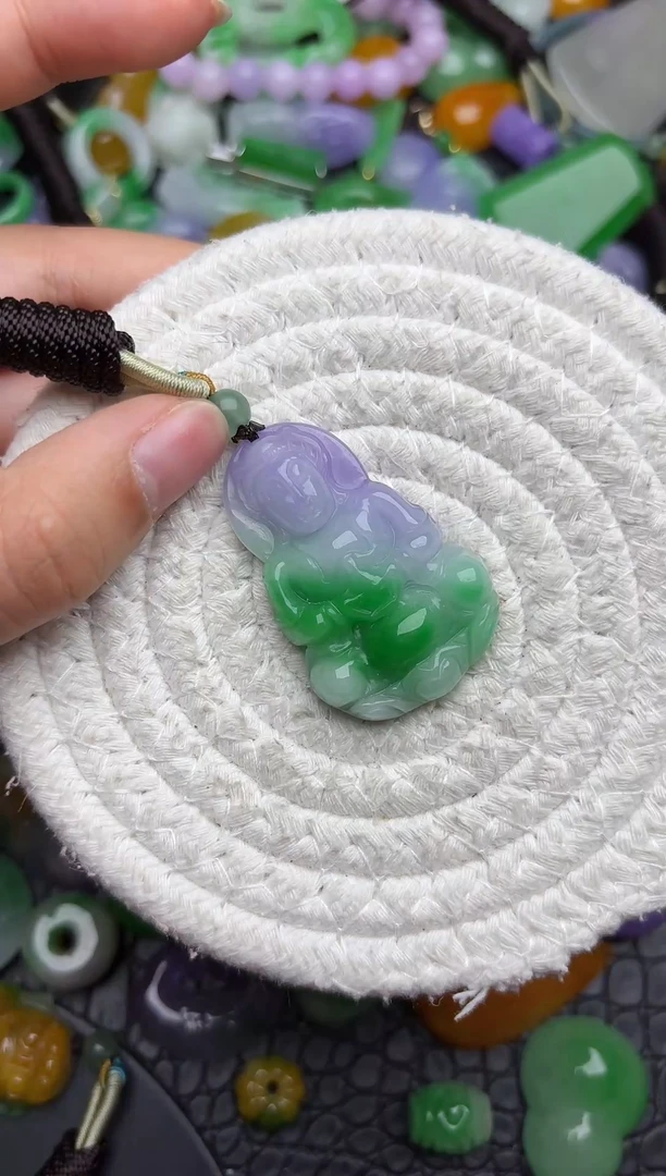 颈饰未镶嵌翡翠缅甸翡翠吊坠