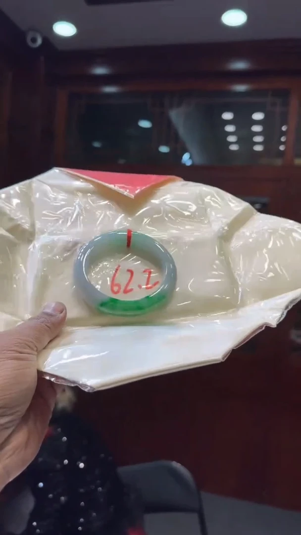 【闪购商品】翡翠手镯未镶嵌手镯