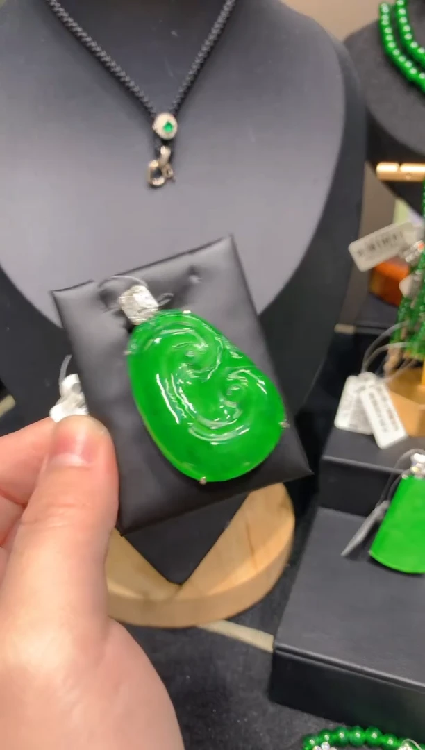 颈饰银S925镶嵌翡翠42一季