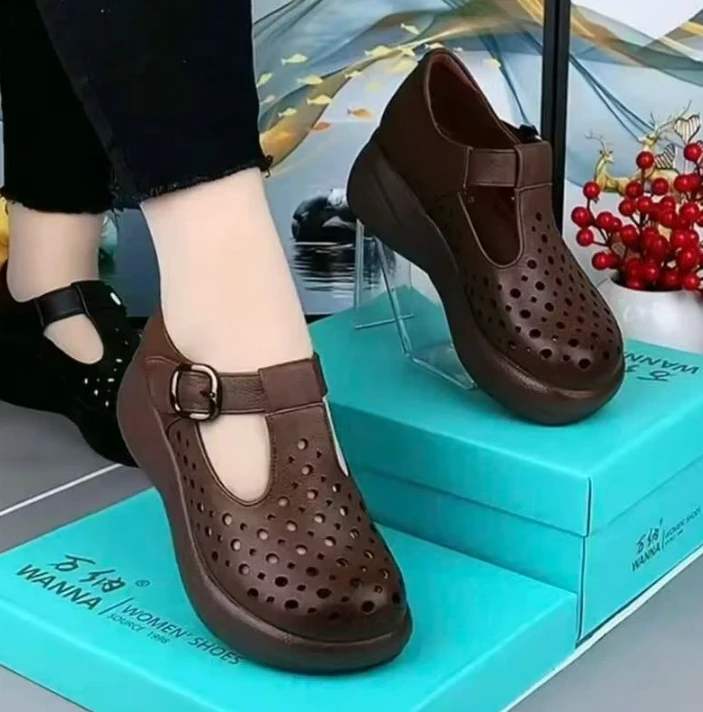 软皮凉鞋女中跟粗跟防滑镂空透气洞洞鞋