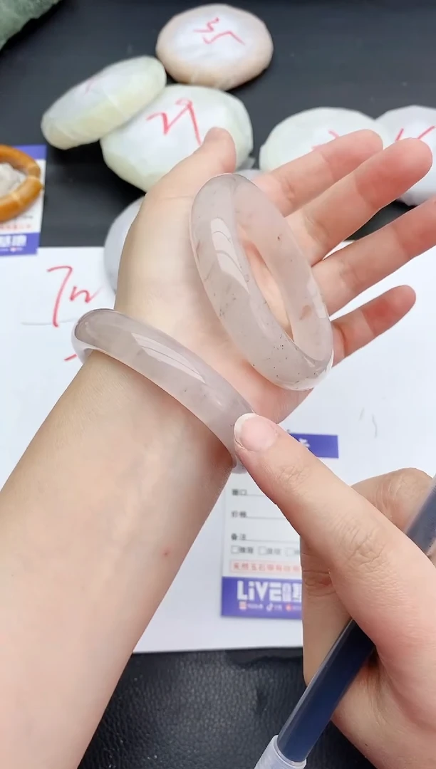 石英质玉手镯未镶嵌169+56/57