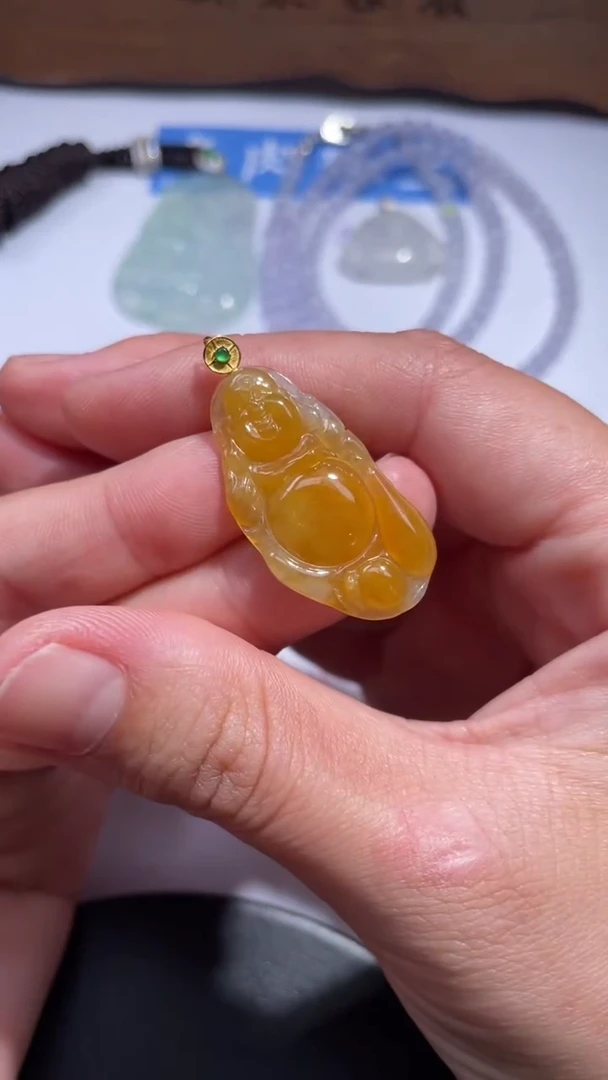 颈饰18K金镶嵌翡翠23