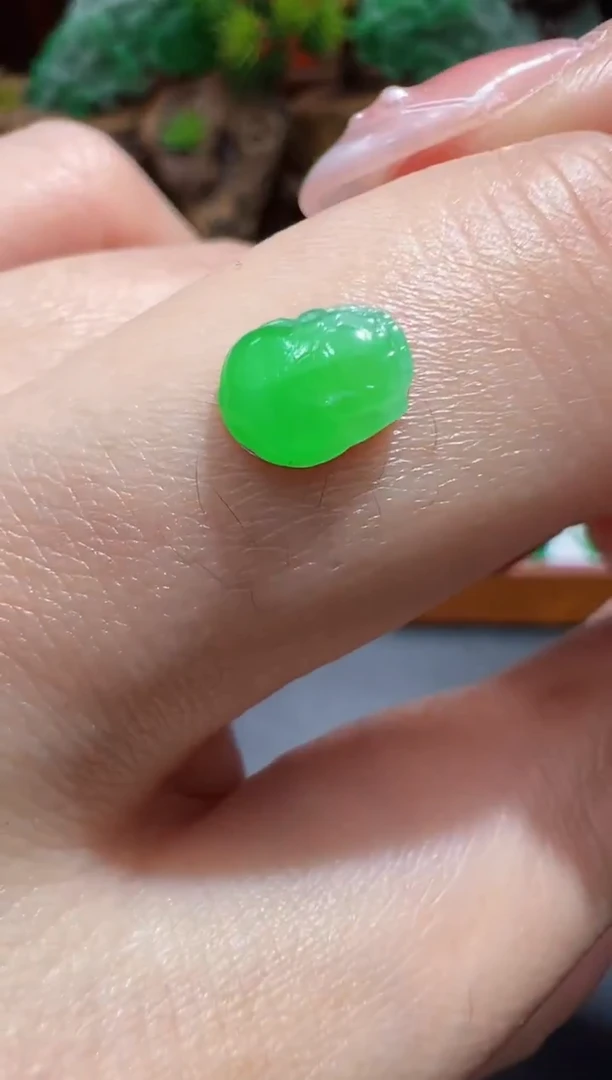 未镶嵌定制翡翠7.4*5.7*2.3金蟾