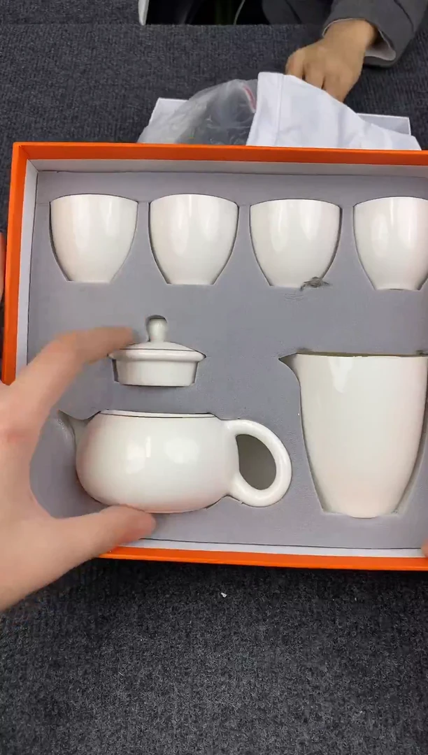 瓷片手工商品，没有品牌