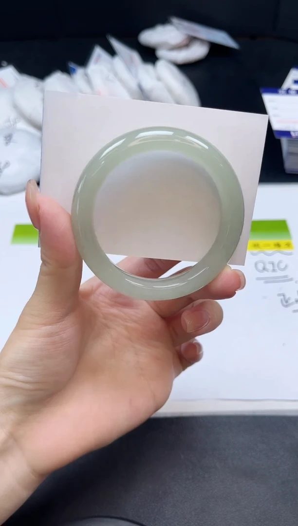 未镶嵌手镯石英质玉018-