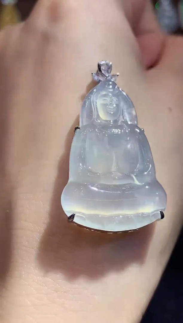 吊坠(不含链)18K金镶嵌翡翠A84