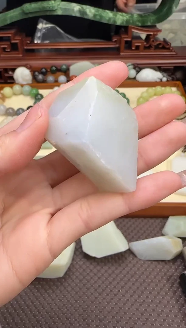 【闪购商品】定制和田玉原料未镶嵌原料