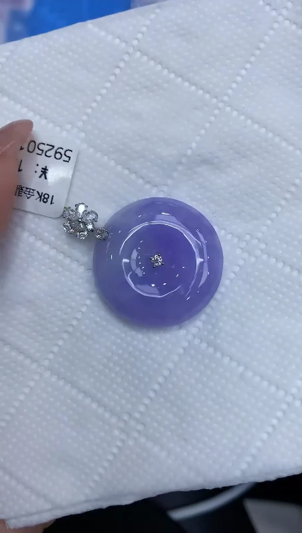 翡翠18K金镶嵌颈饰111111111