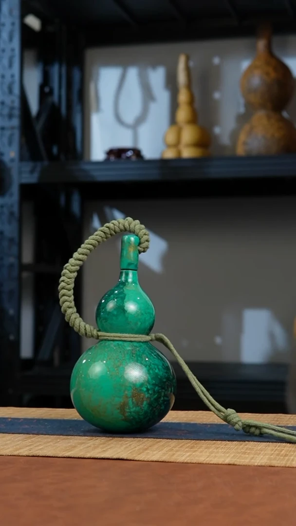 195号 天然热水酒葫芦 一物一拍（有瑕介意勿拍）