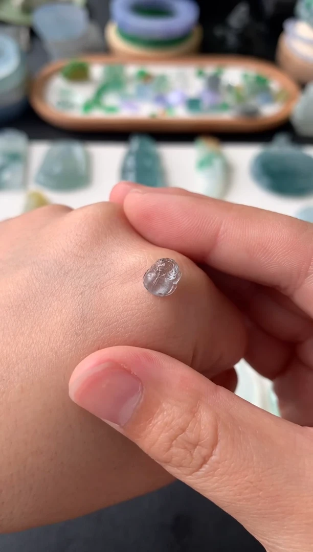 定制翡翠未镶嵌翡翠