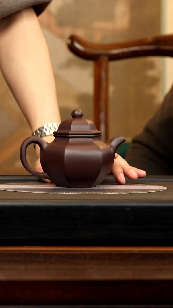 【闪购商品】紫砂茶壶YJB 黑墩头 六方莲子