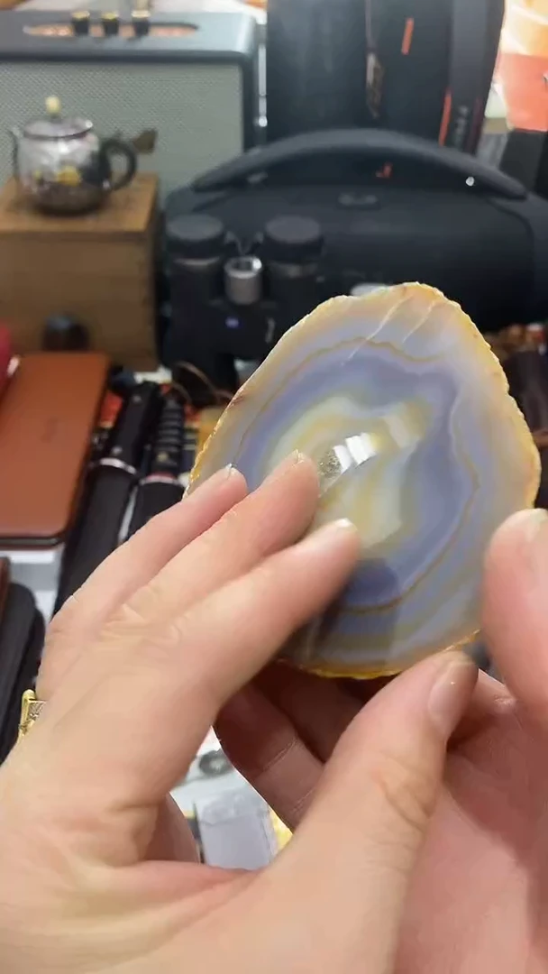 瓷片闪购商品 如图所示