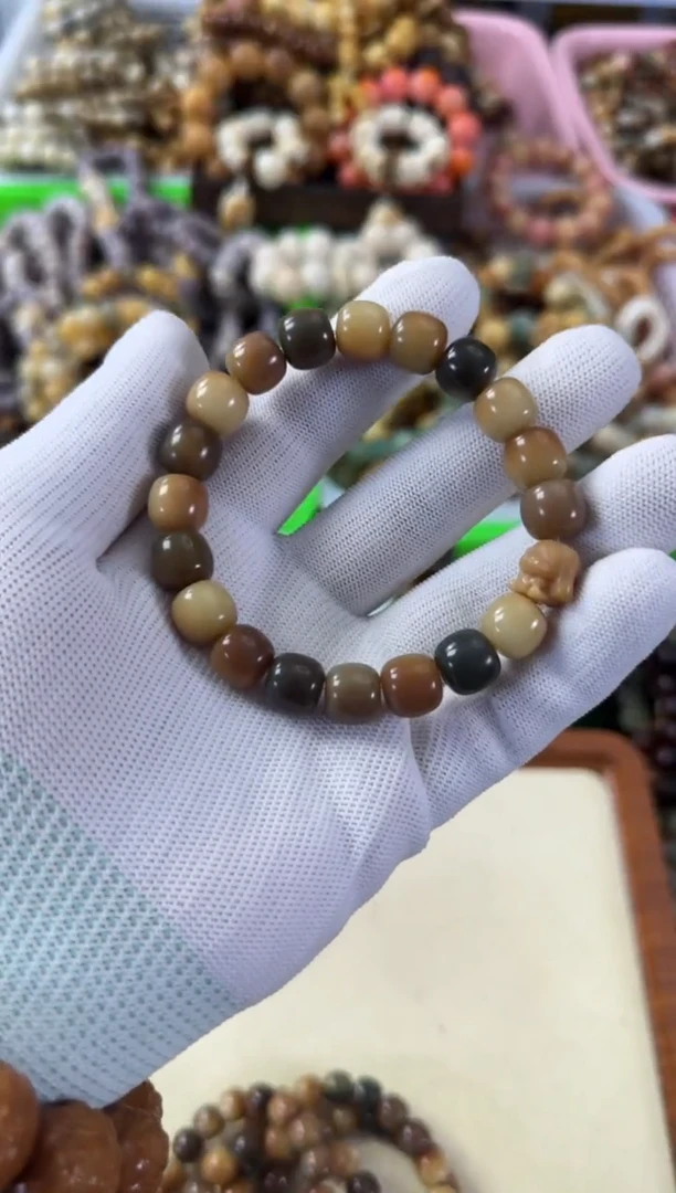 白玉菩提手串11敦煌+玉桂狗