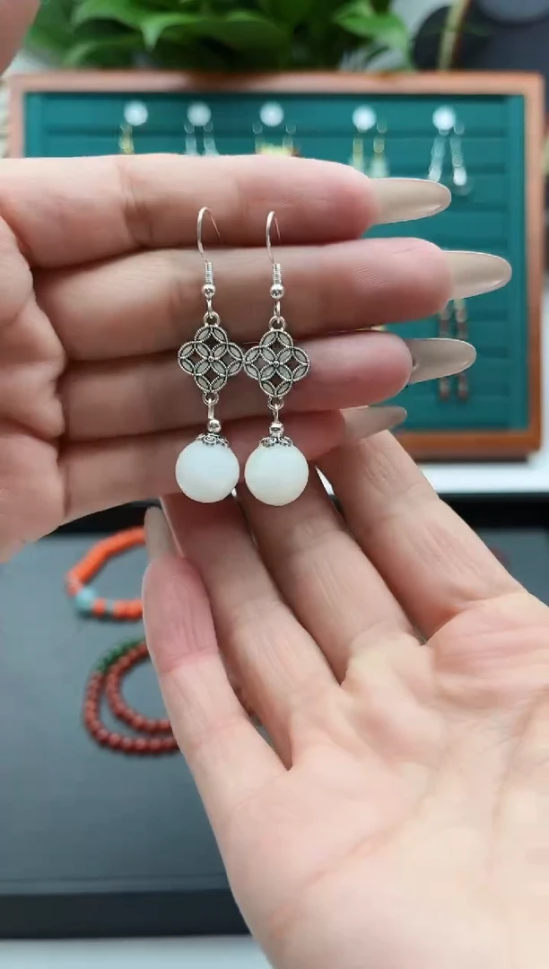 【闪购商品】和田玉耳饰银S925镶嵌8895