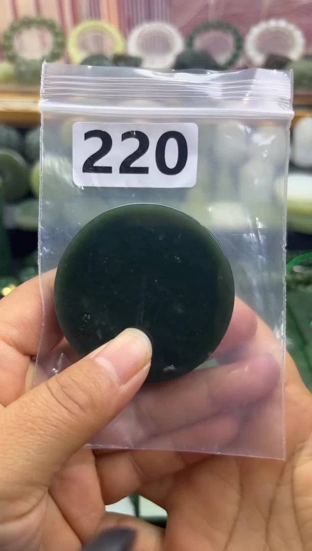 未镶嵌和田玉珠宝半成品镯芯