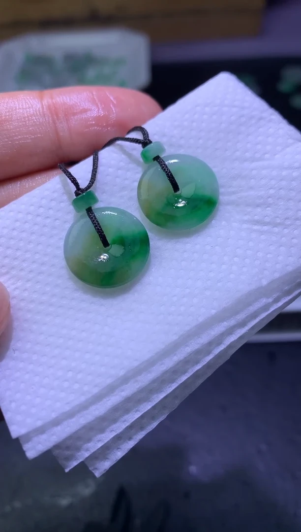 未镶嵌定制翡翠毛货