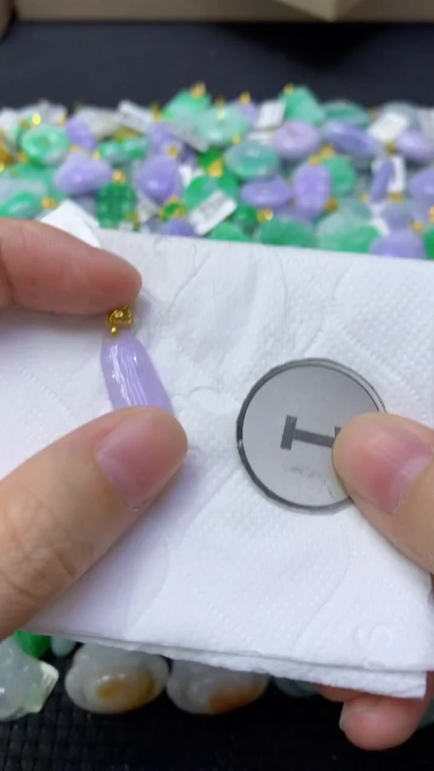 颈饰未镶嵌翡翠天然缅甸翡翠A货