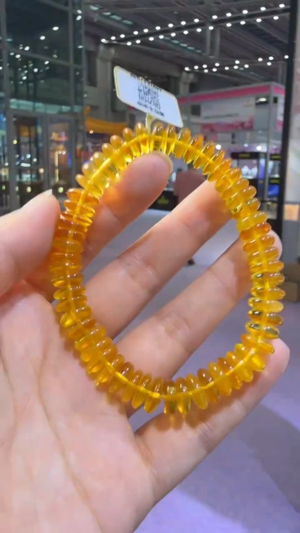手链琥珀未镶嵌16秒拍号 假一罚三