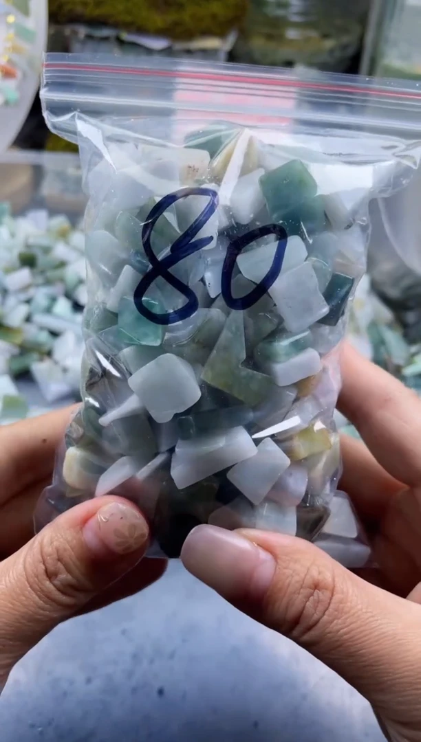 翡翠散珠天然翡翠小号500克80