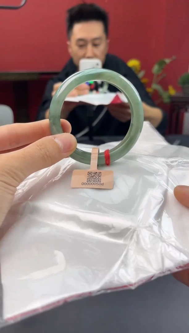 未镶嵌手镯翡翠355