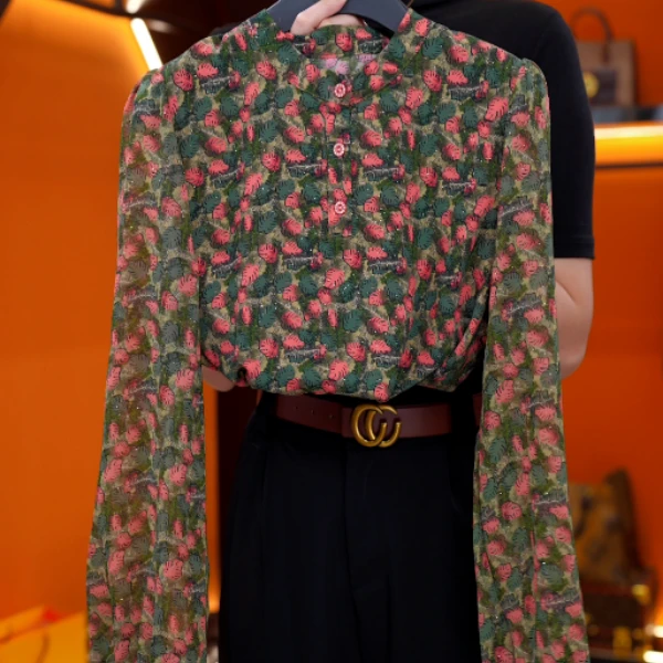 2025新款扶桑燃昼‌高级圆领气质小衫套头衬衫长袖时髦上衣打底衫