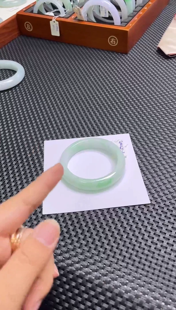 未镶嵌手镯翡翠5354