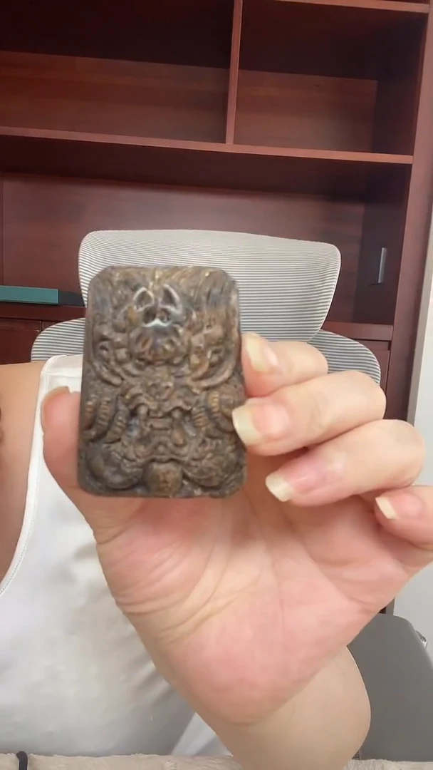 琥珀颈饰未镶嵌吊坠