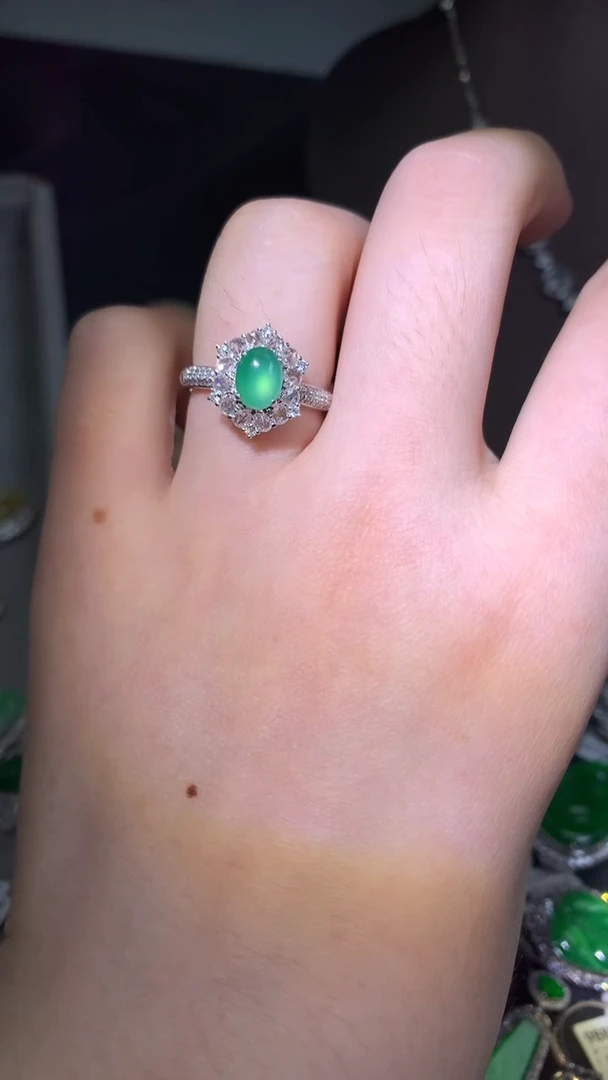 吊坠(不含链)18K金镶嵌翡翠戒指