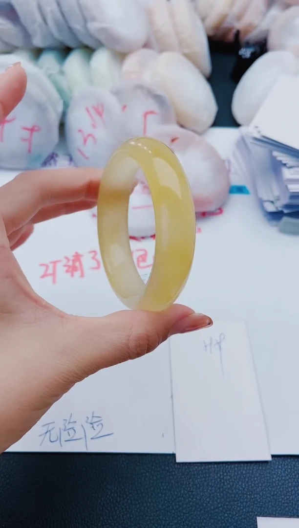未镶嵌手镯石英质玉H59-59-58