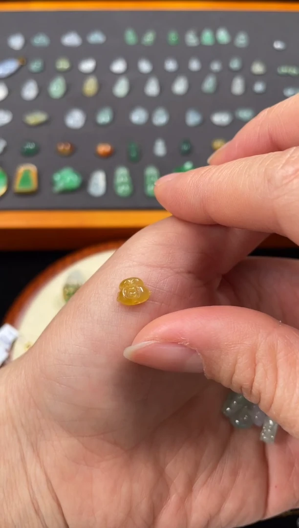 吊坠(不含链)未镶嵌翡翠一个JK633