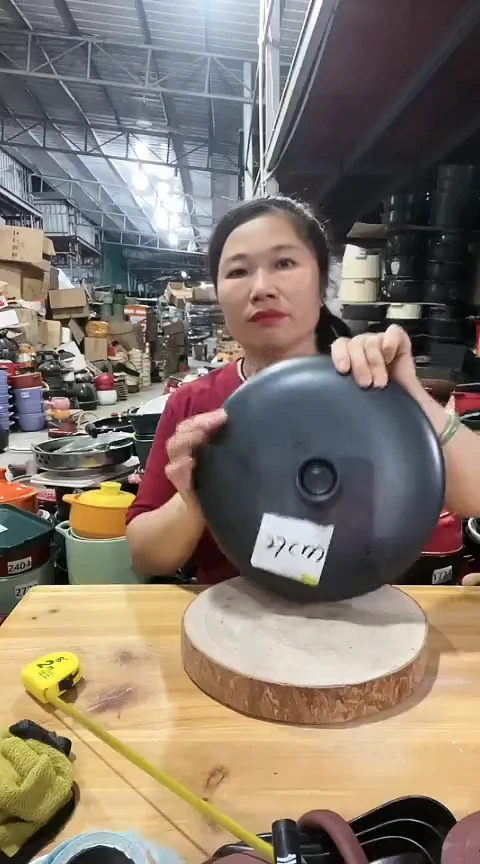 瑕疵27灰色盖子一个