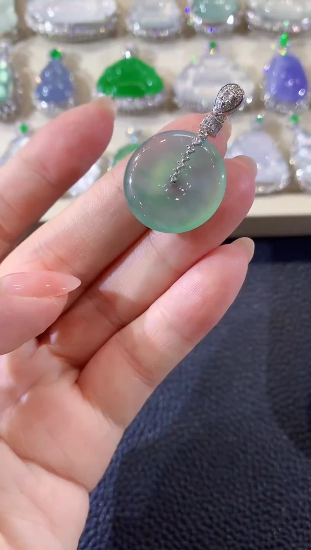 吊坠(不含链)18K金镶嵌翡翠A1 5