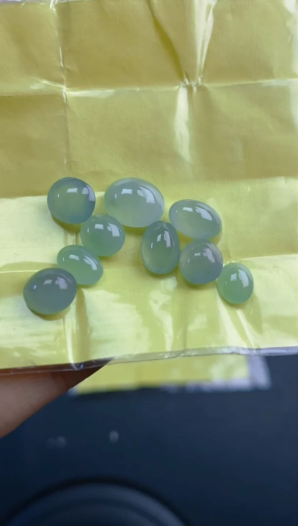 定制翡翠未镶嵌天然翡翠蛋面33