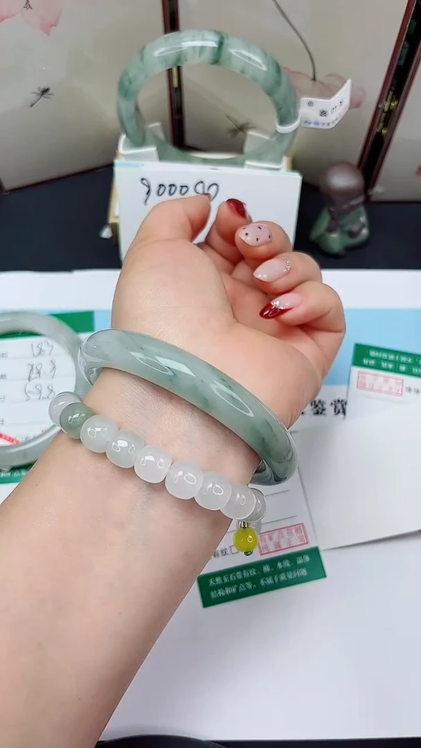 未镶嵌手镯石英质玉184-62/63