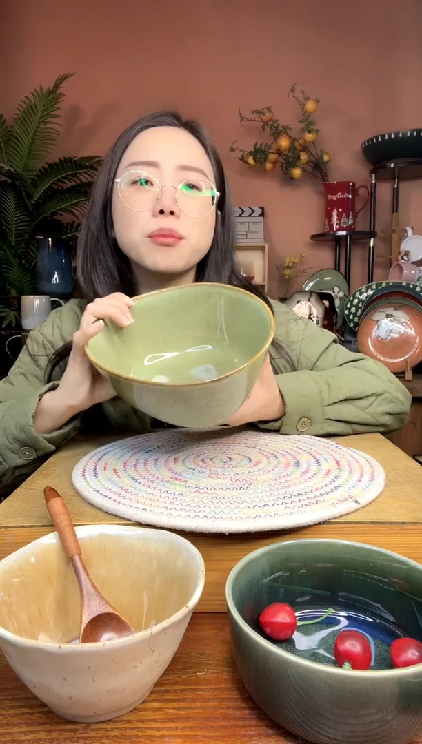 陶瓷8英寸绿色异形不规则碗 微瑕疵