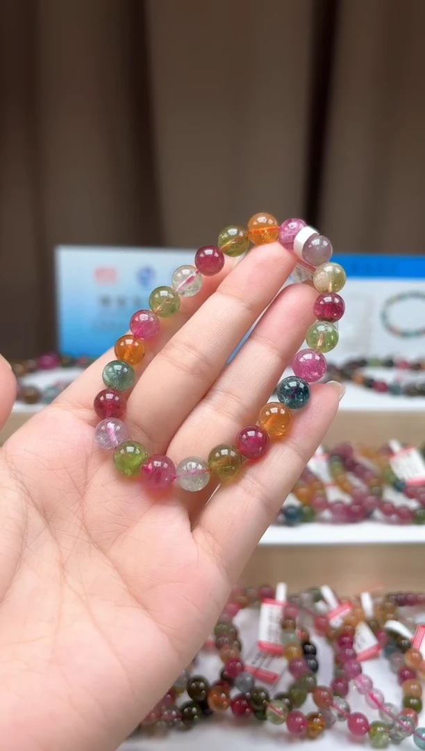 未镶嵌手串碧玺?***泡8.3mm明亮艳丽糖果色玻璃体碧玺单圈手串