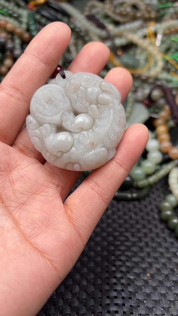 颈饰未镶嵌和田玉1