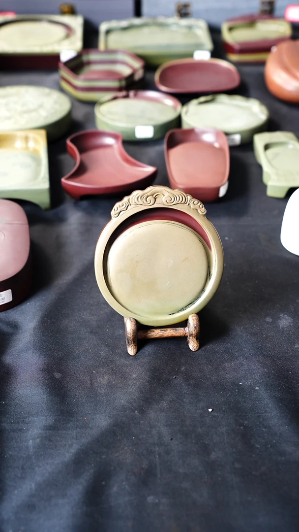 南河中坑老料5寸圆形素砚